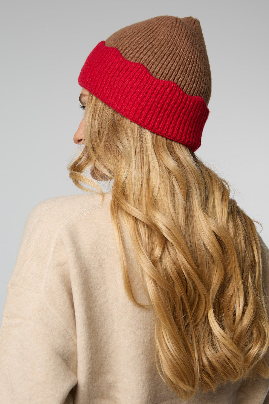 Scallop Trim Knit Beanie - Camel