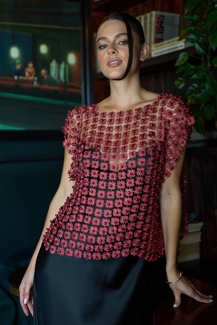 Floral Shell Pearl Capelet - Burgundy