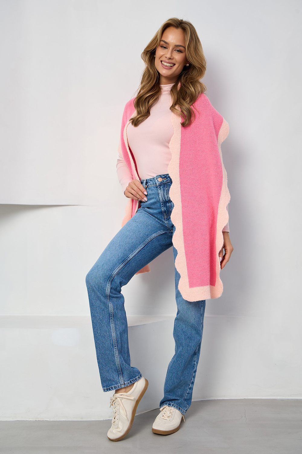 Scallop Trim Knit Scarf - Pink