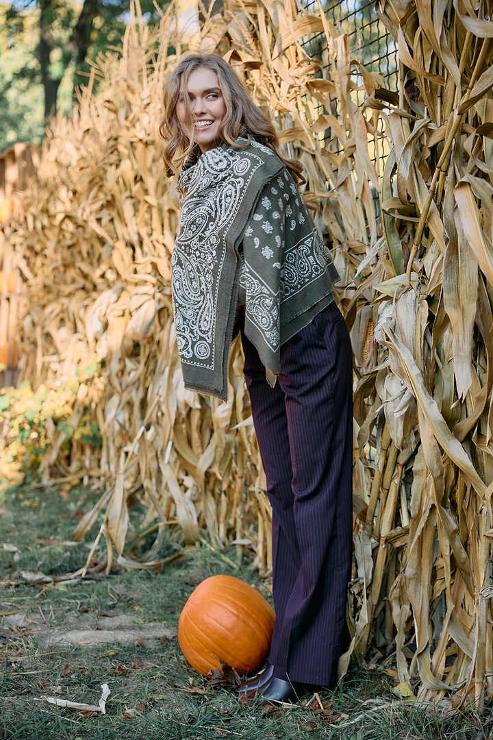Paisley Border Fringe Scarf