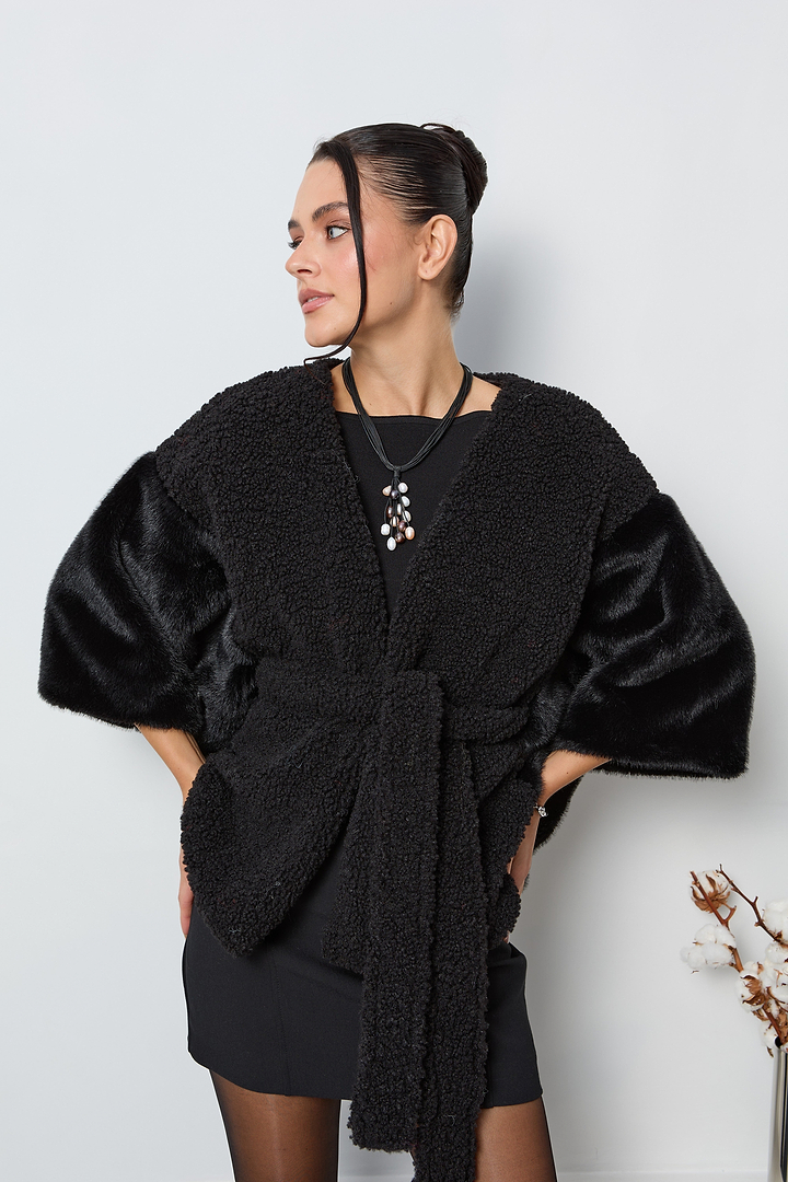 Fur Tie Front Short Kimono - Black