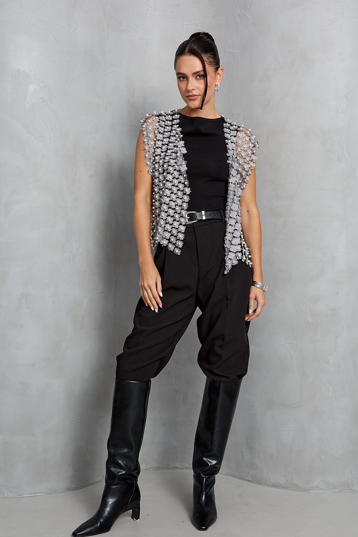 Floral Shell Pearl Capelet - Silver