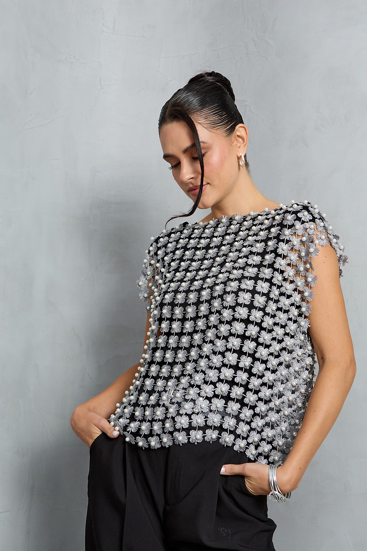 Floral Shell Pearl Capelet - Silver