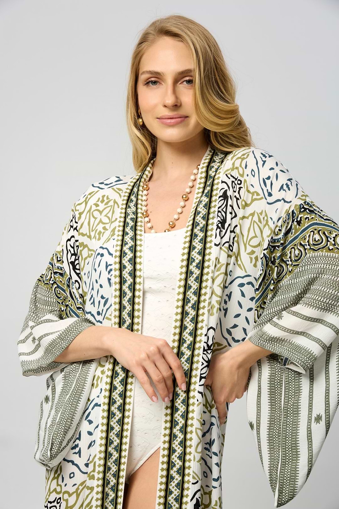 Mosaic Tile Pattern Kimono - White Combo