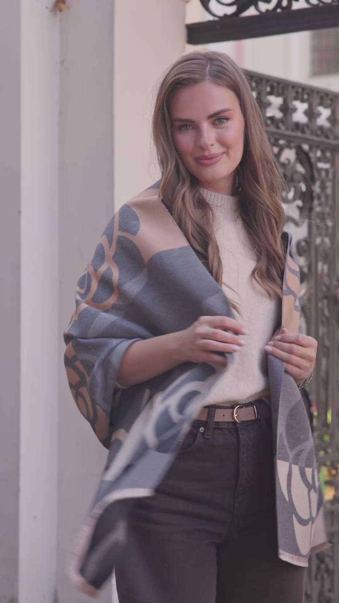 Geo Floral Reversible Scarf - Grey