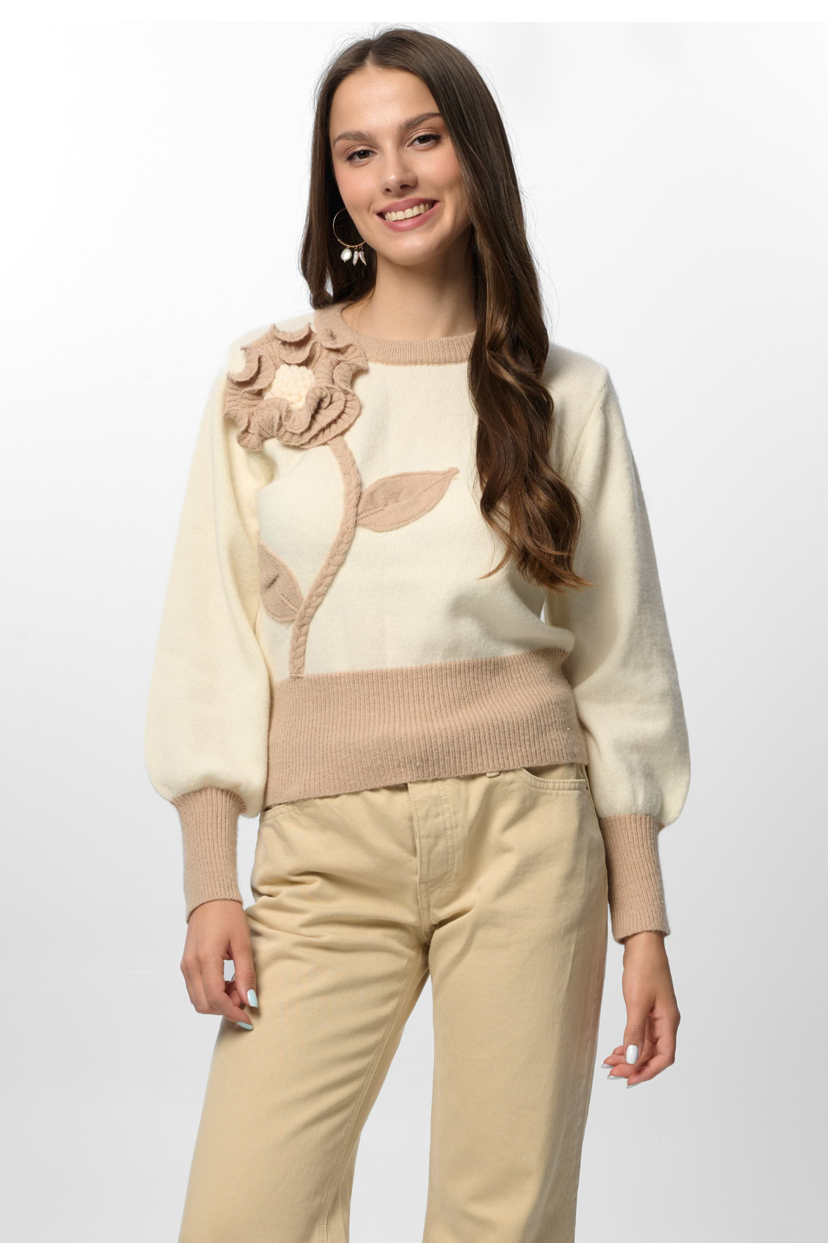 Ruffled Bloom Pullover Sweater - Ivory