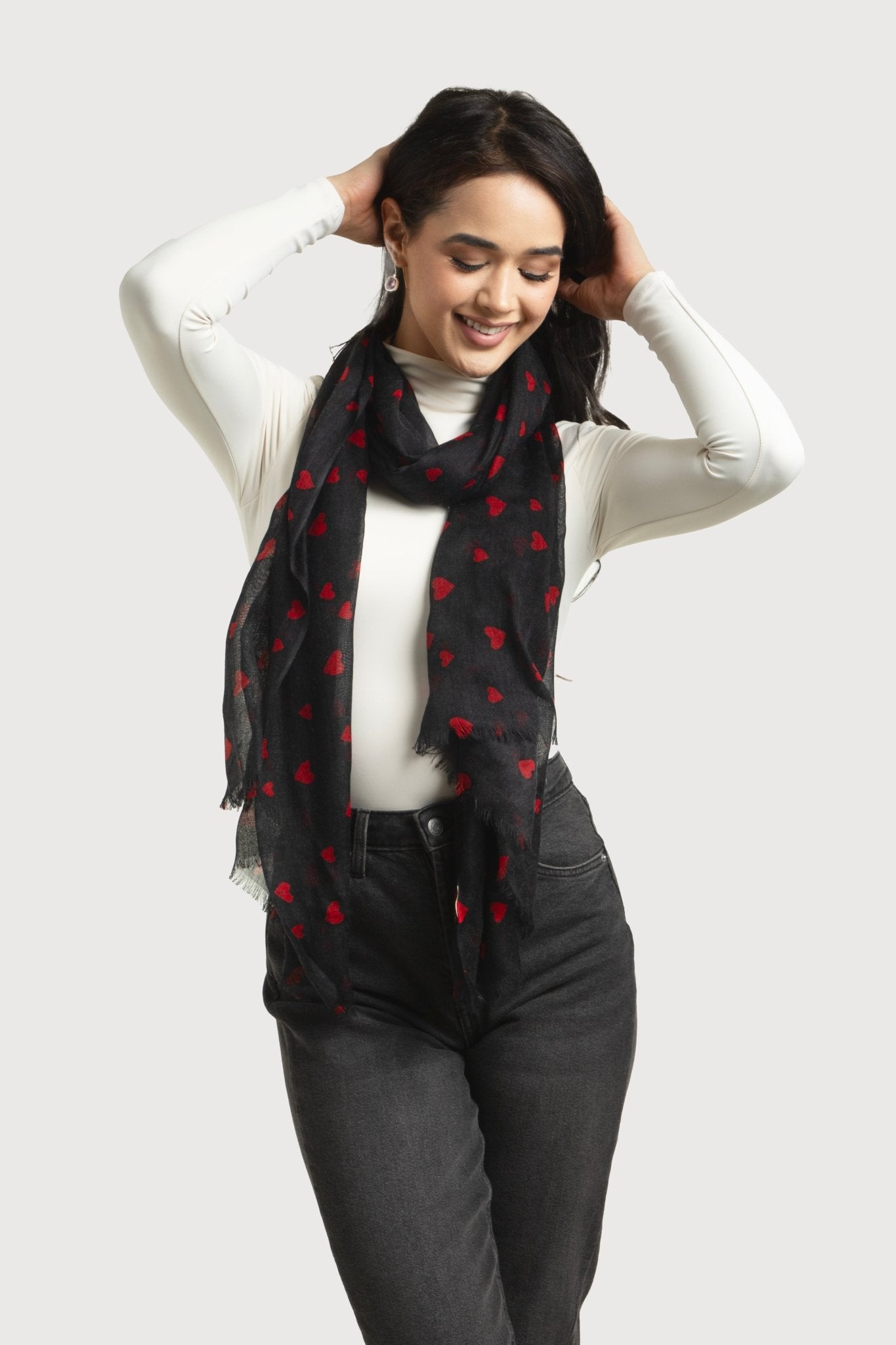 Wool Heart Scarf - Black