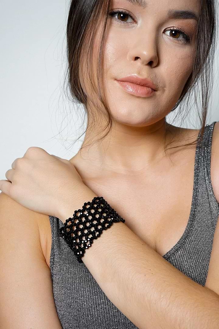 Seamless Glamour Crochet Bracelet - Black