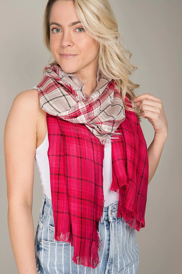 Queens Plaid Ombre Scarf Fuchsia