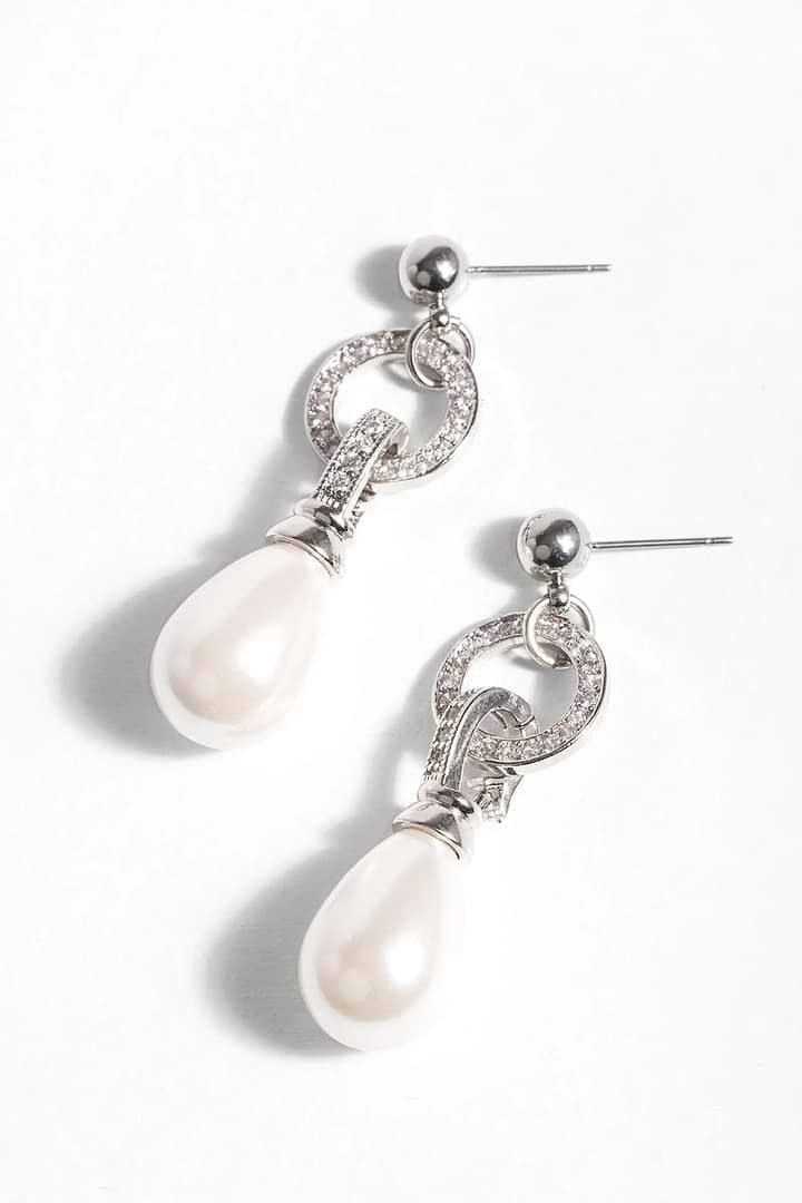 Paramount Pearl Earring White
