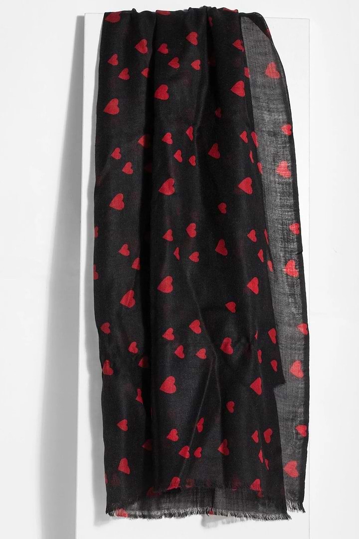 Wool Heart Scarf - Black