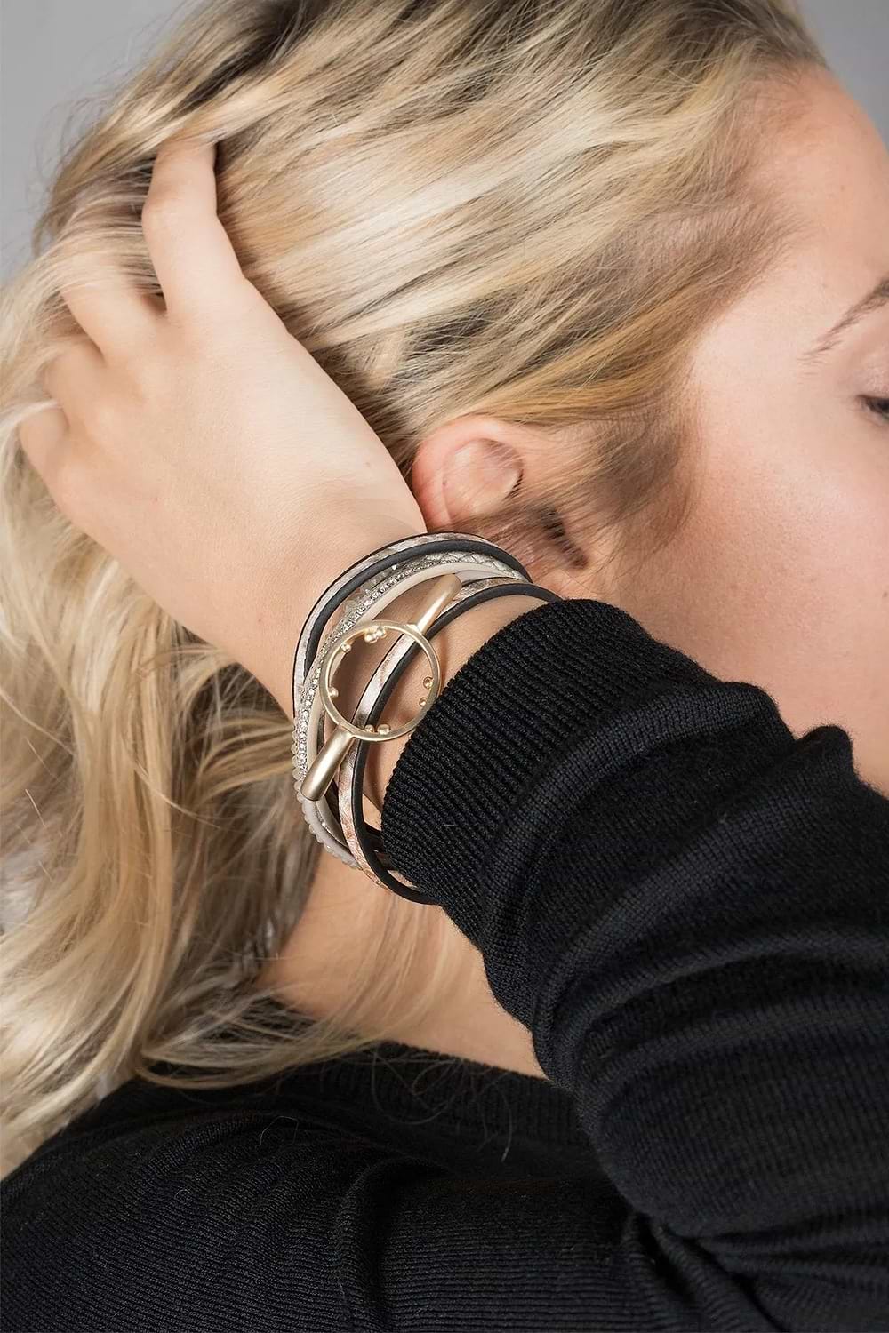 Kayla Leather Bracelet - Seashell