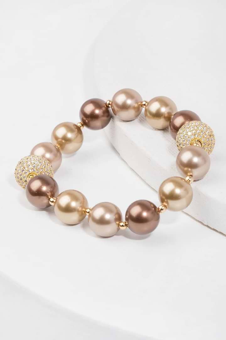 James Bracelet Bisque