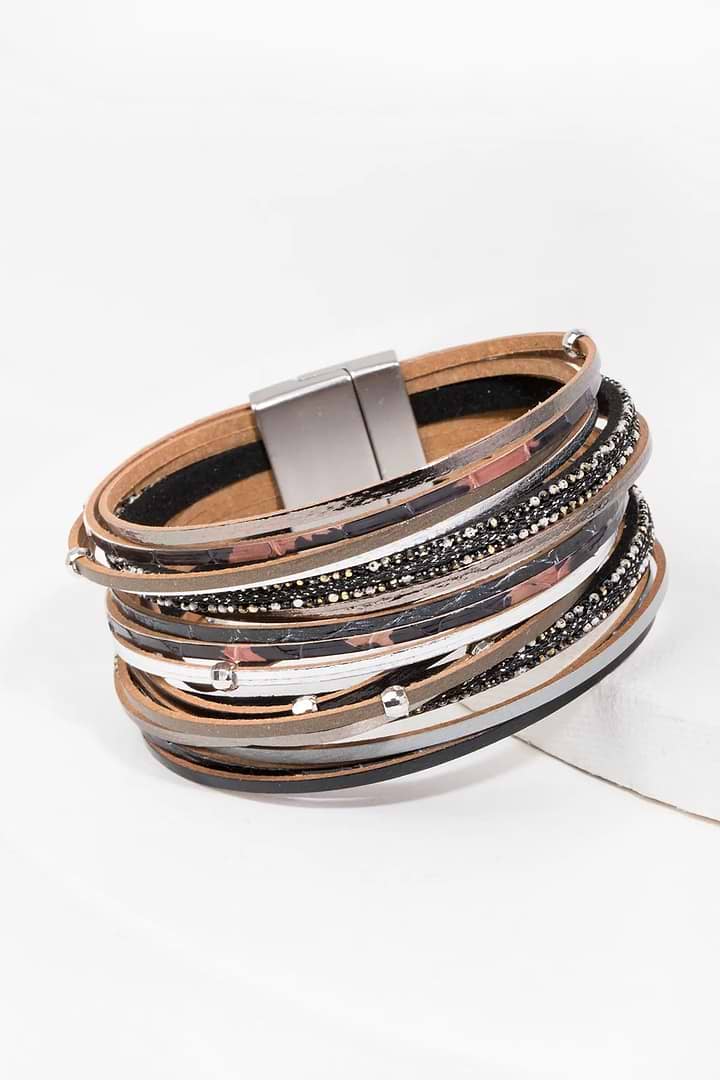 Looking Good Leather Bracelet Black