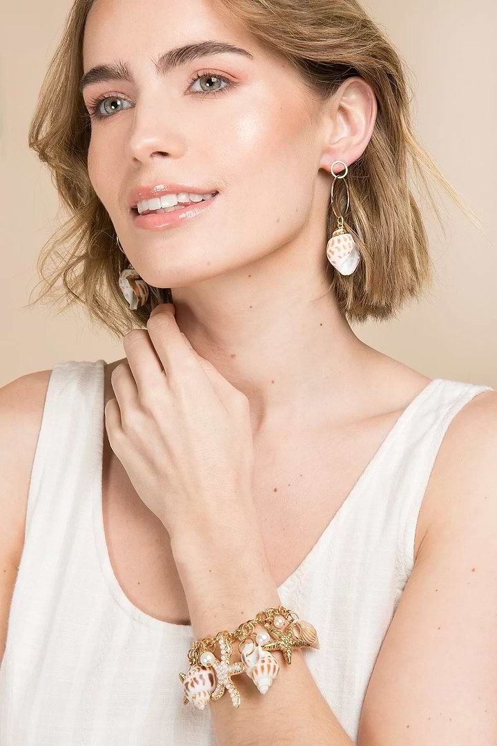 Underwater Shell Loop Earring White
