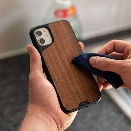 How to clean your phone and case - Mous How to clean your phone and case - Mous