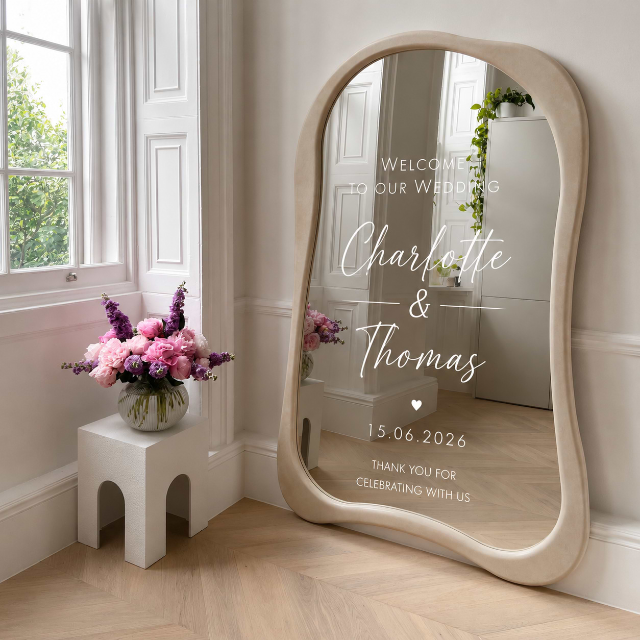 Mirror Wedding Signs: Inspiration For Your Big Day