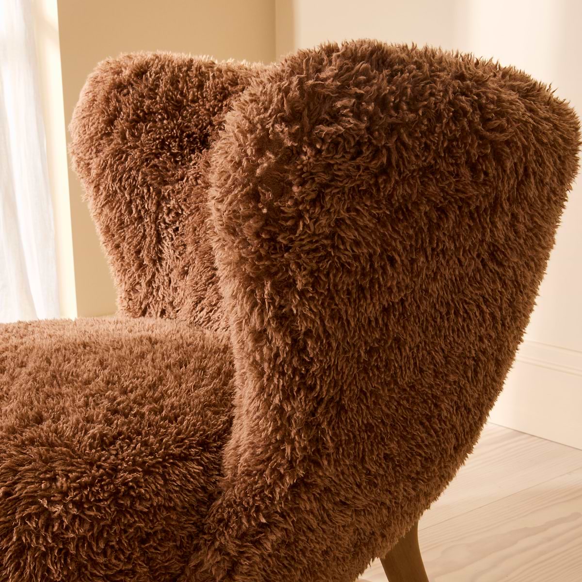 Chester - Fur Accent Chair Brown & Warm Wood