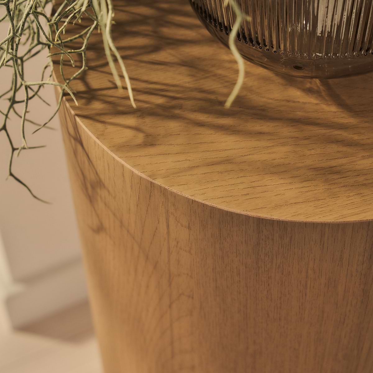 Magna - Warm Wood Wave Plinth