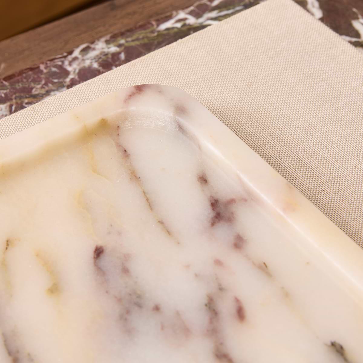 Travara - Calacatta Viola Marble Square Decorative Tray