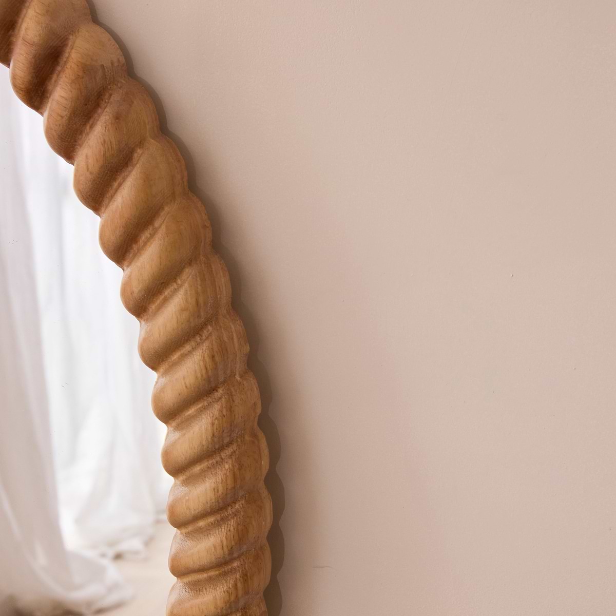 Cordelia - Light Wood Rope Twist Round Wall Mirror 80cm x 80cm