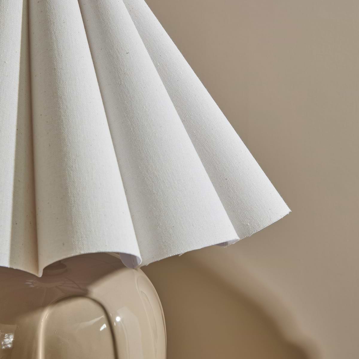 Orla - Beige Gloss Ceramic Scallop Shade Table Lamp