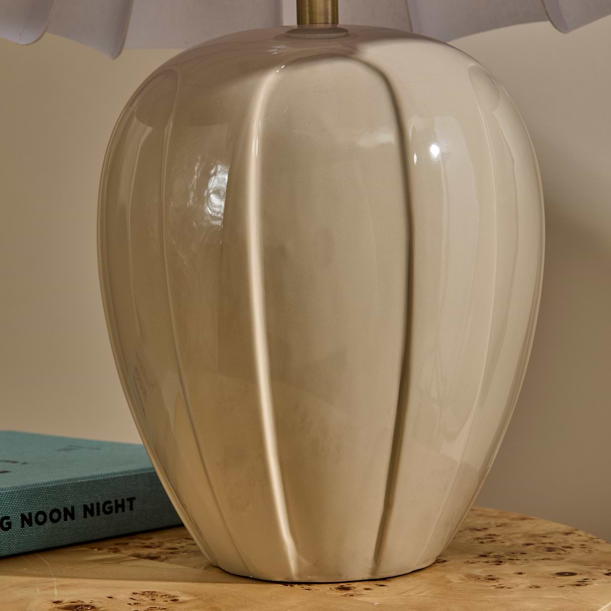 Orla - Beige Gloss Ceramic Scallop Shade Table Lamp