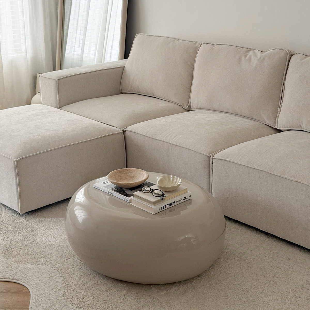 Rivington - High Gloss Ivory Large Pebble Coffee Table