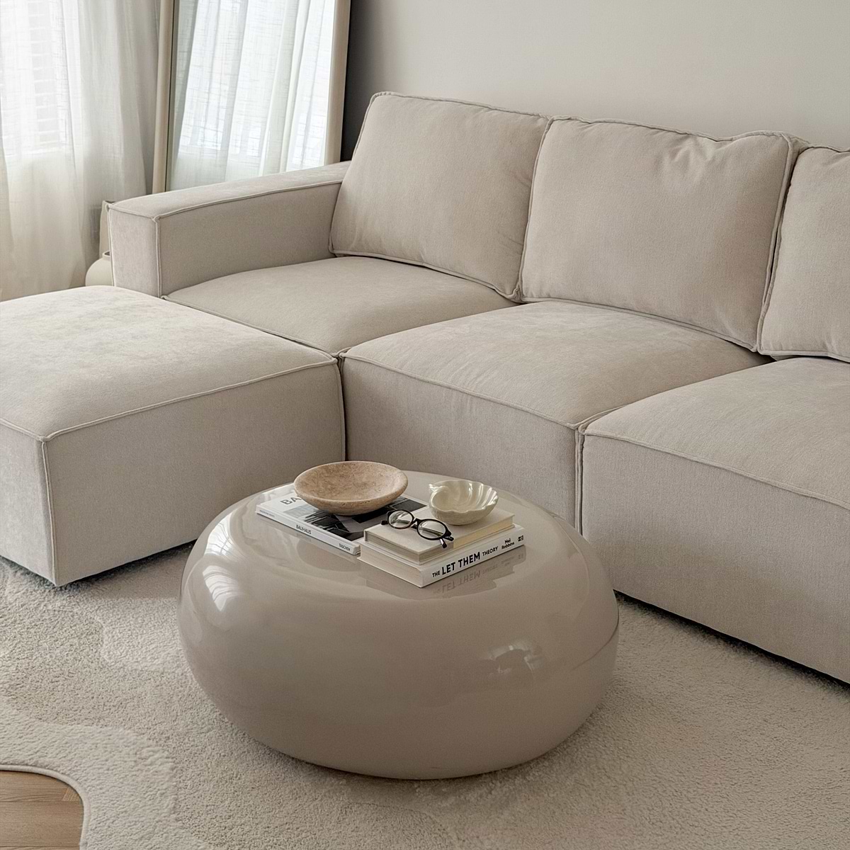 Rivington - High Gloss Ivory Large Pebble Coffee Table
