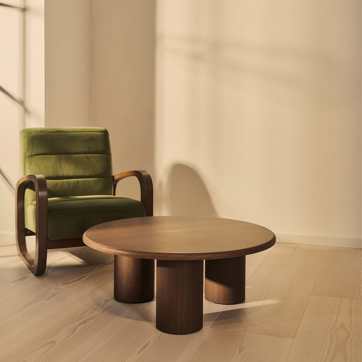 Alina - Dark Wood Round Large Wooden Coffee Table