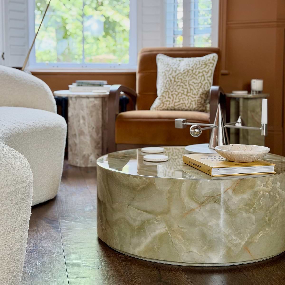 Atella - Green Onyx Round Premium Solid Marble Coffee Table