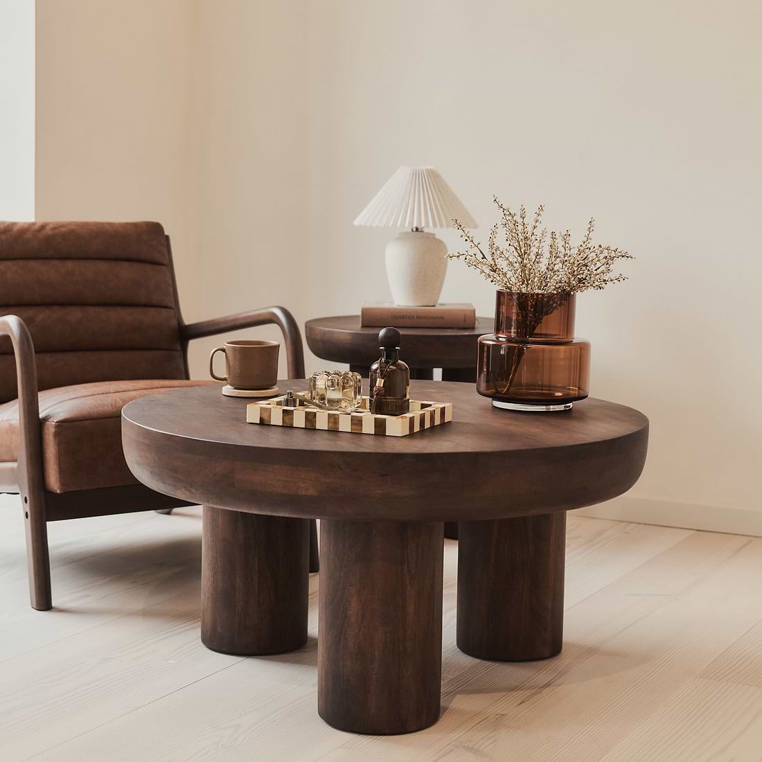 Vermont Dark Premium Round Coffee Table