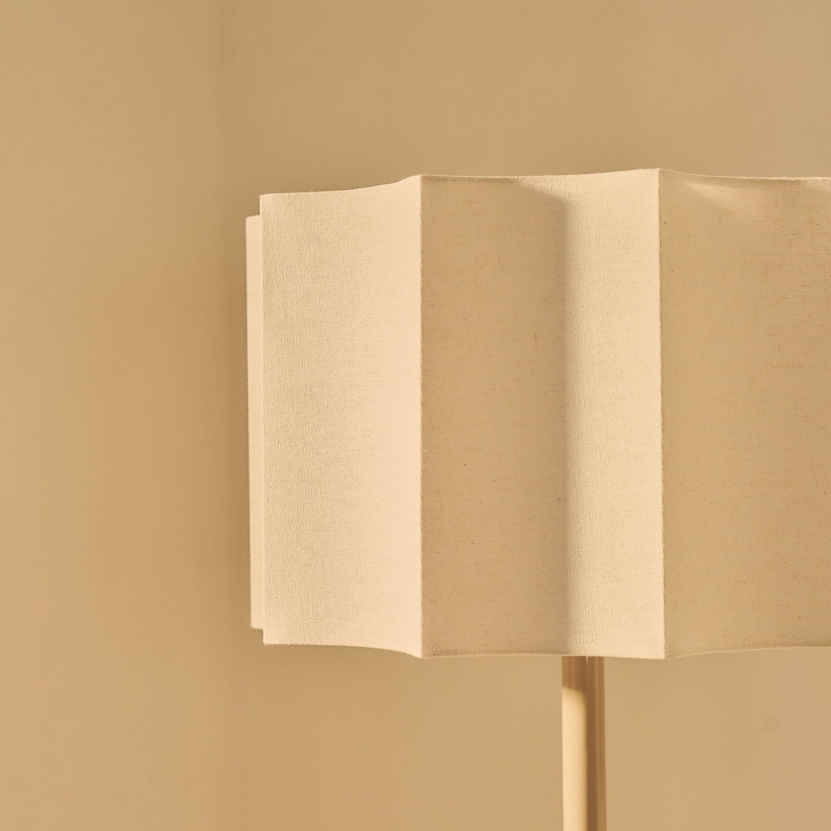 Esme - Beige Gloss Inverted Scallop Shade Floor Lamp