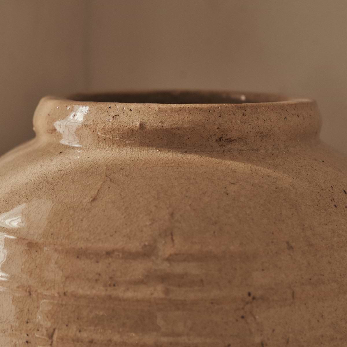 Cyra - Large Beige Gloss Ceramic Vase