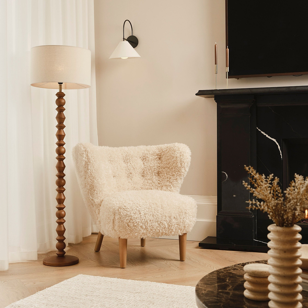 Chester - Fur Accent Chair Cream & Warm Wood