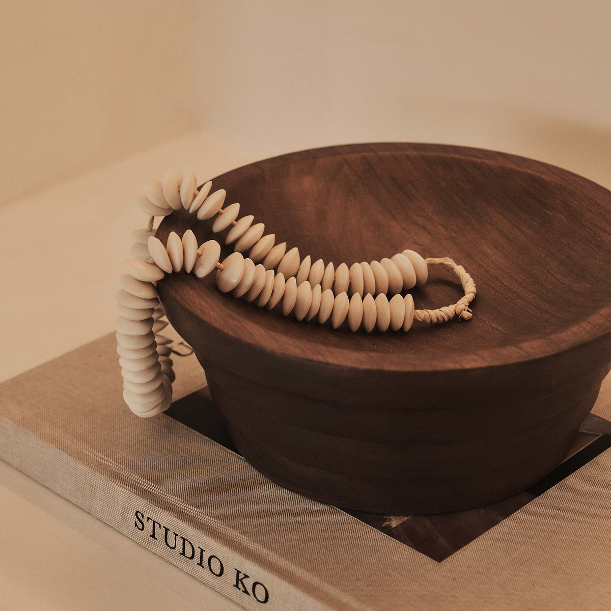 Luciana - Dark Wood Ribbed Bowl 25cm