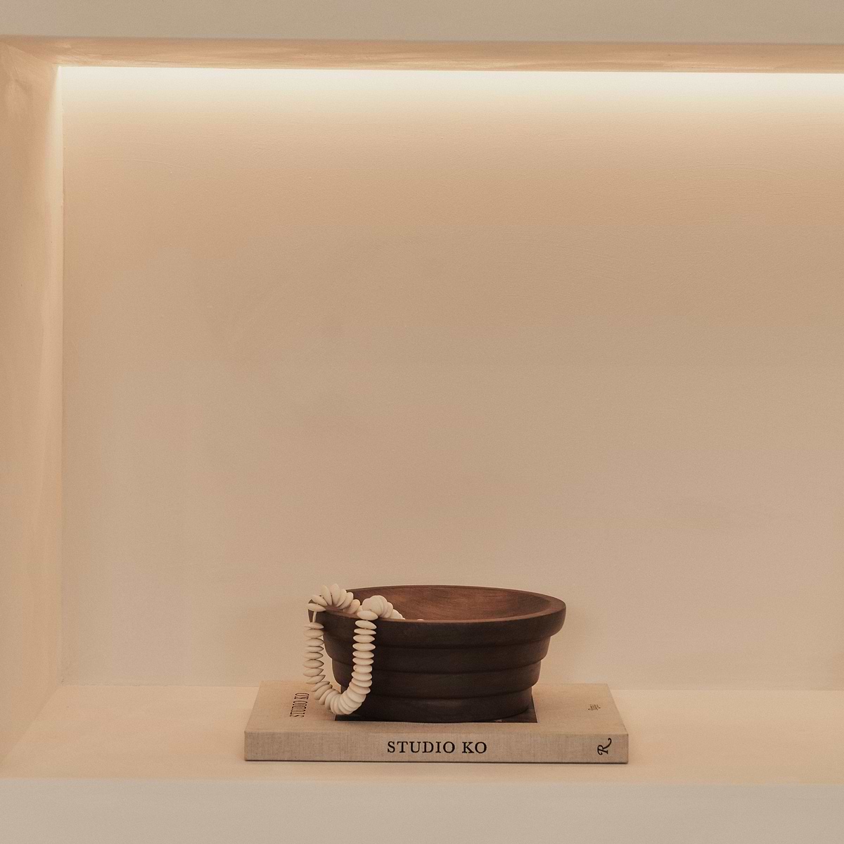 Luciana - Dark Wood Ribbed Bowl 25cm