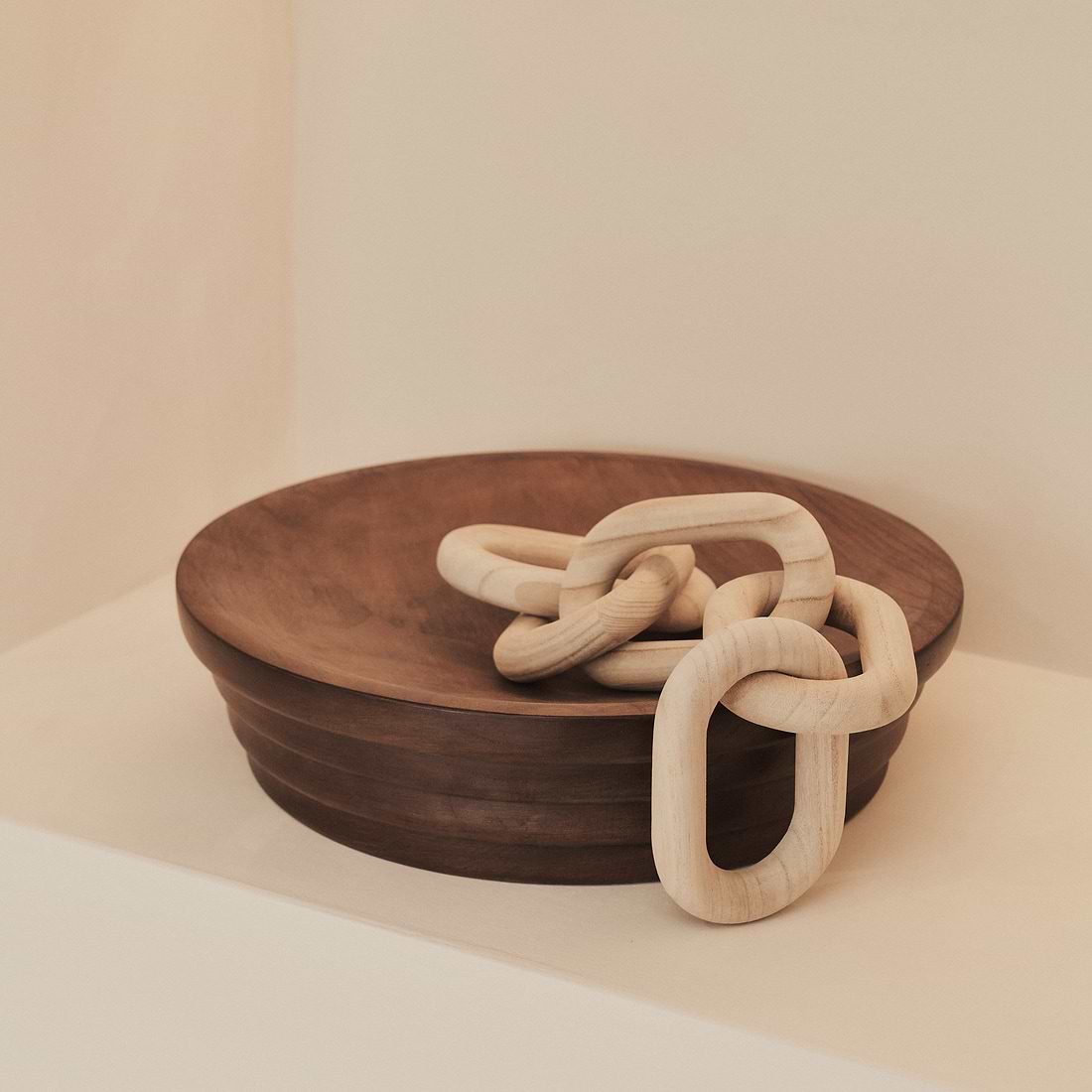 Luciana Dark Ribbed Bowl 40cm