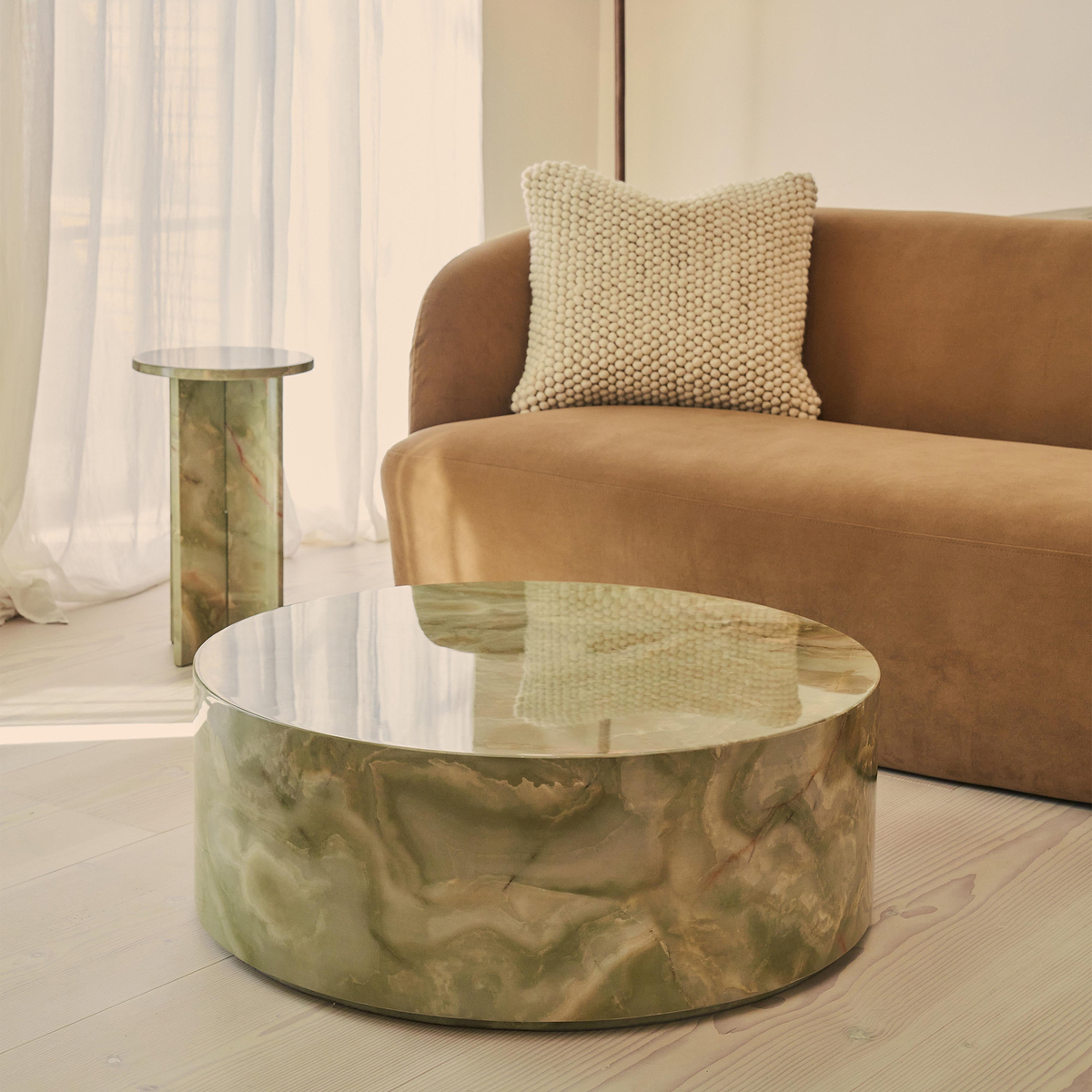 Atella - Green Onyx Round Premium Solid Marble Coffee Table