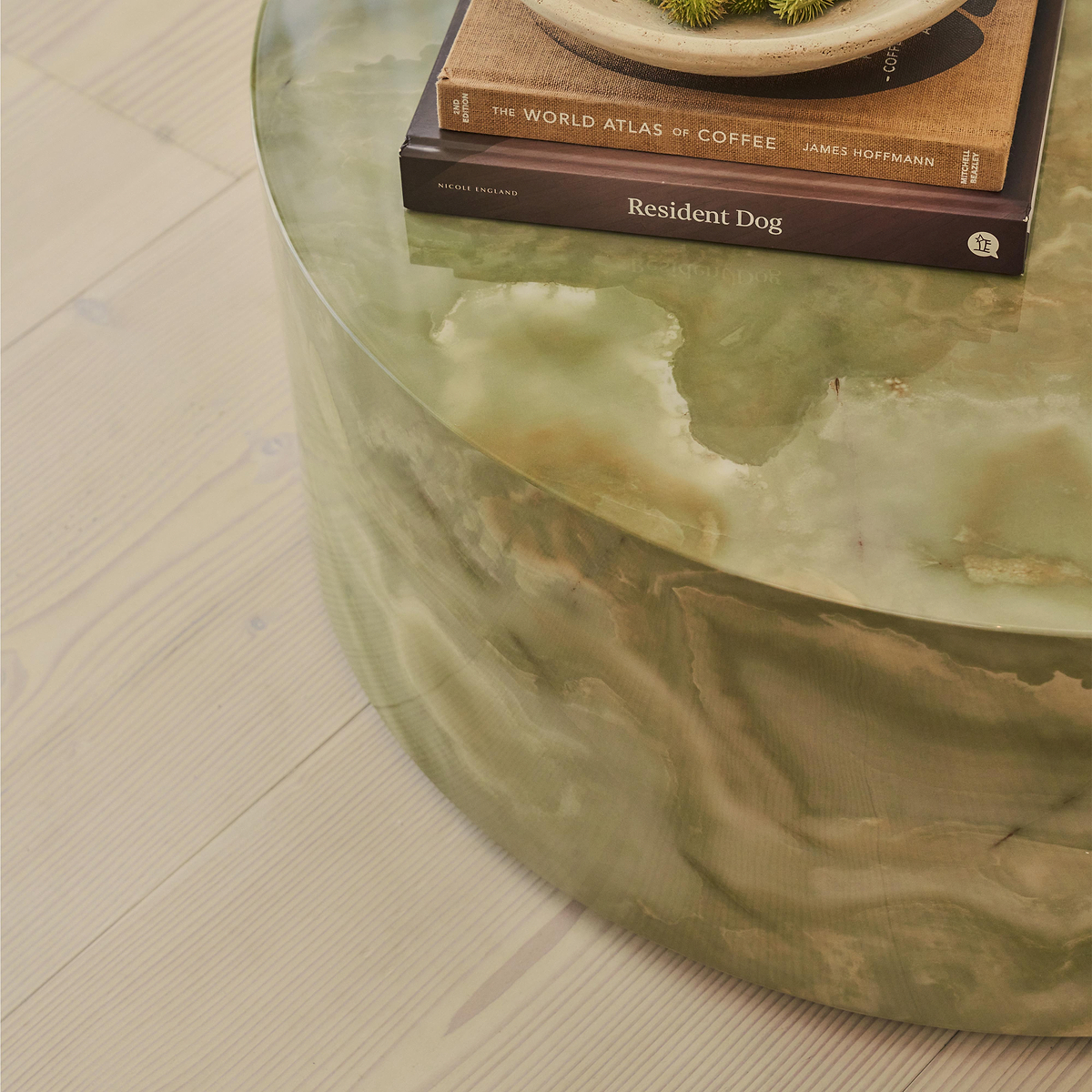 Atella - Green Onyx Round Premium Solid Marble Coffee Table