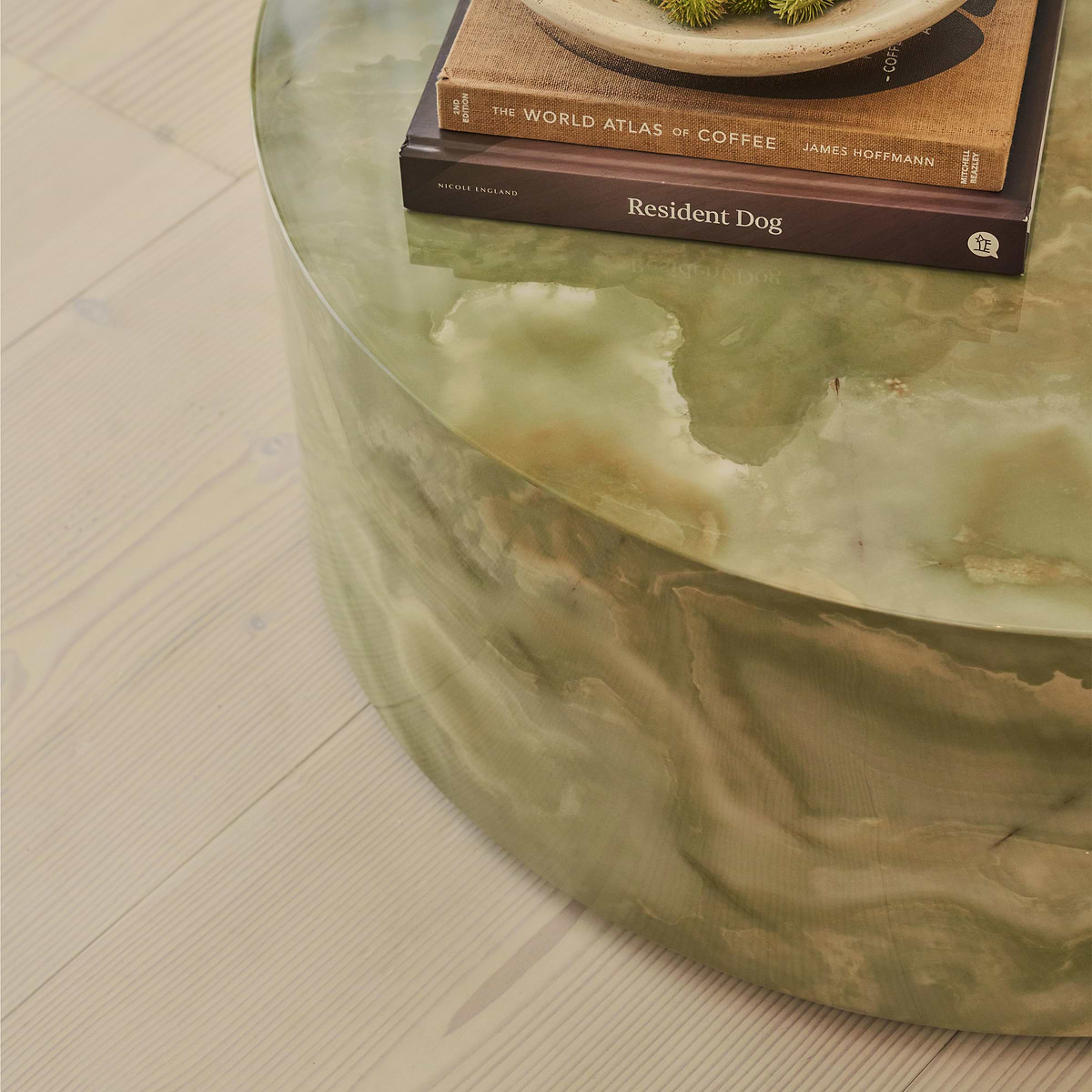 Atella - Green Onyx Round Premium Solid Marble Coffee Table