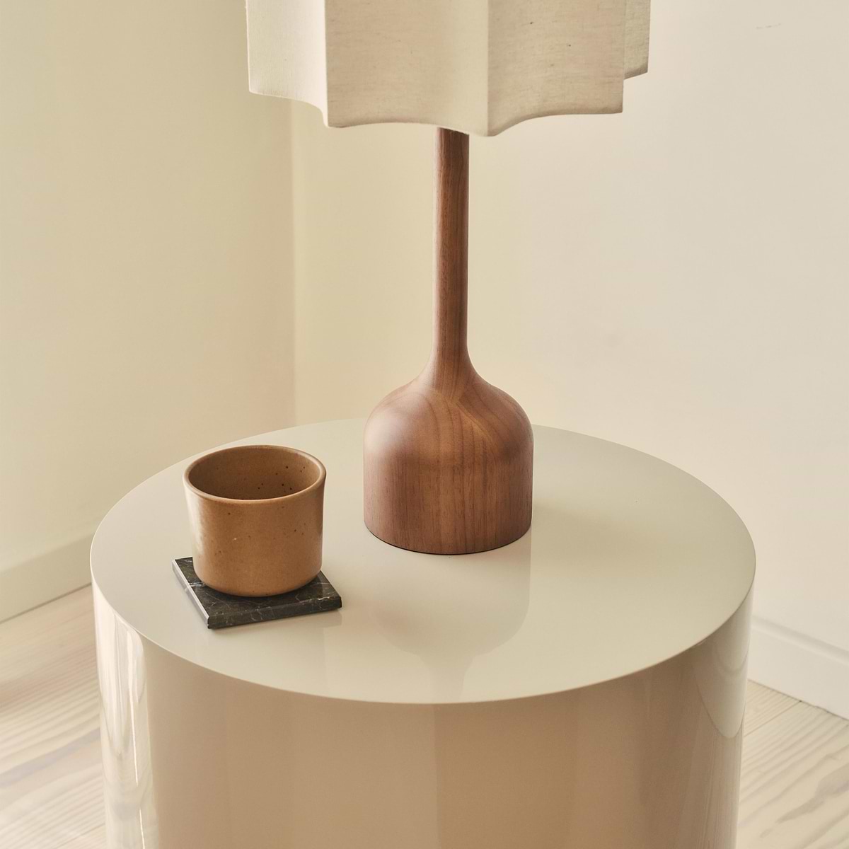 Rivington - High Gloss Ivory Round Side Table