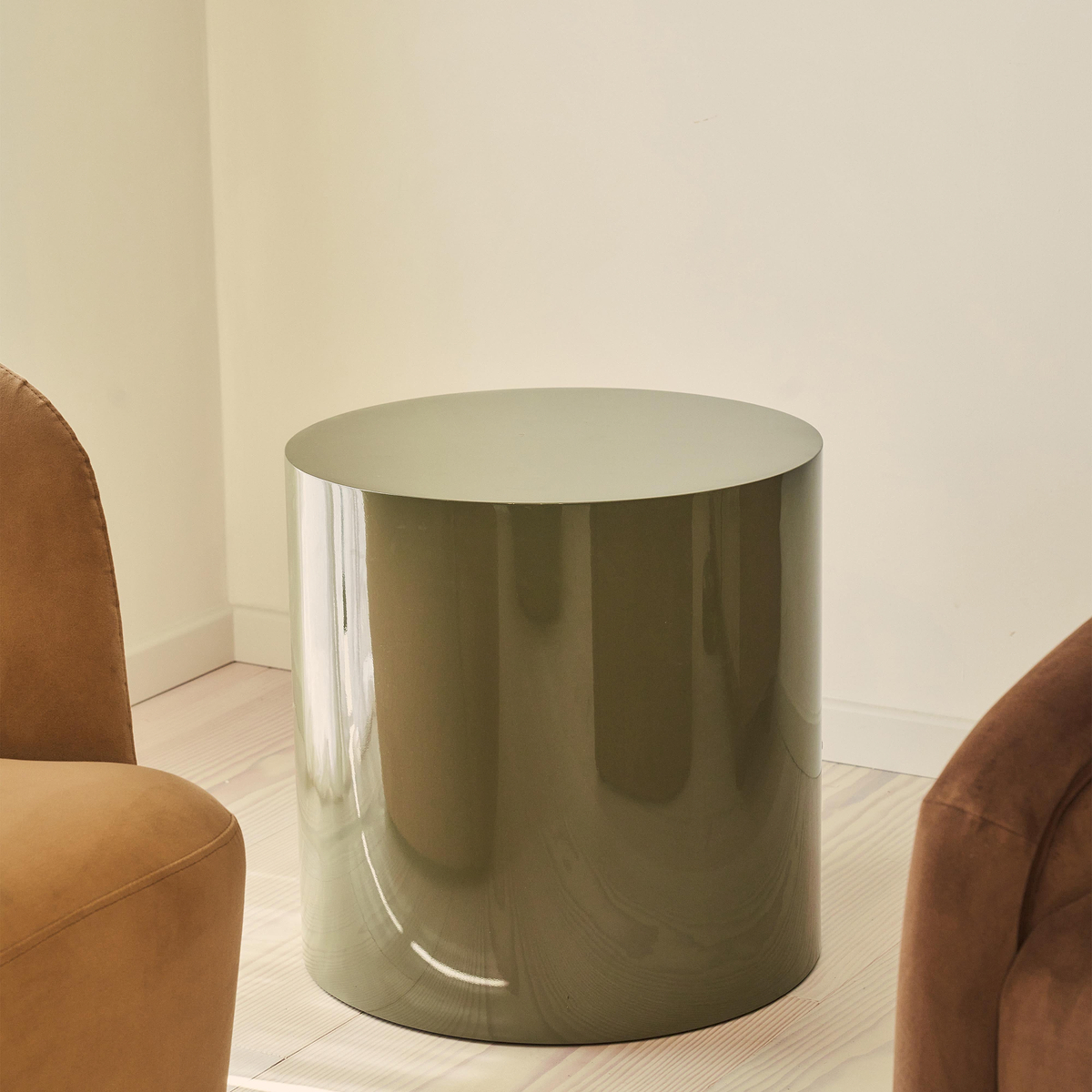 Rivington - High Gloss Olive Green Round Side Table