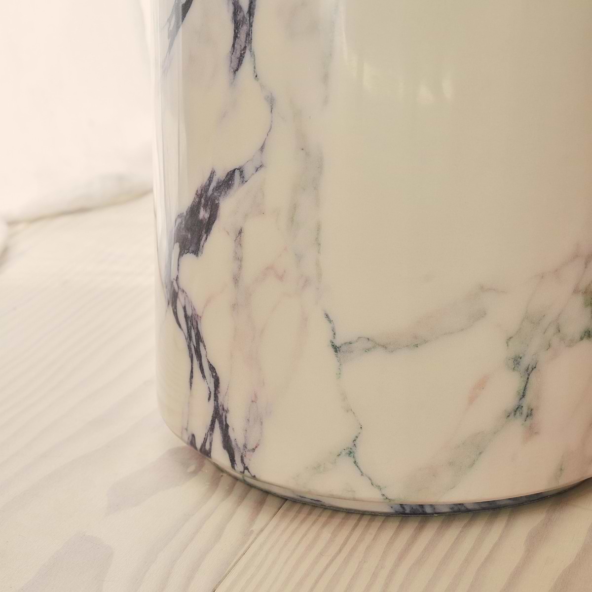 Atella - Arabescato Round Premium Solid Marble Side Table