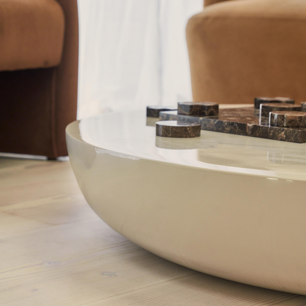 Rivington - High Gloss Ivory Large Round Coffee Table