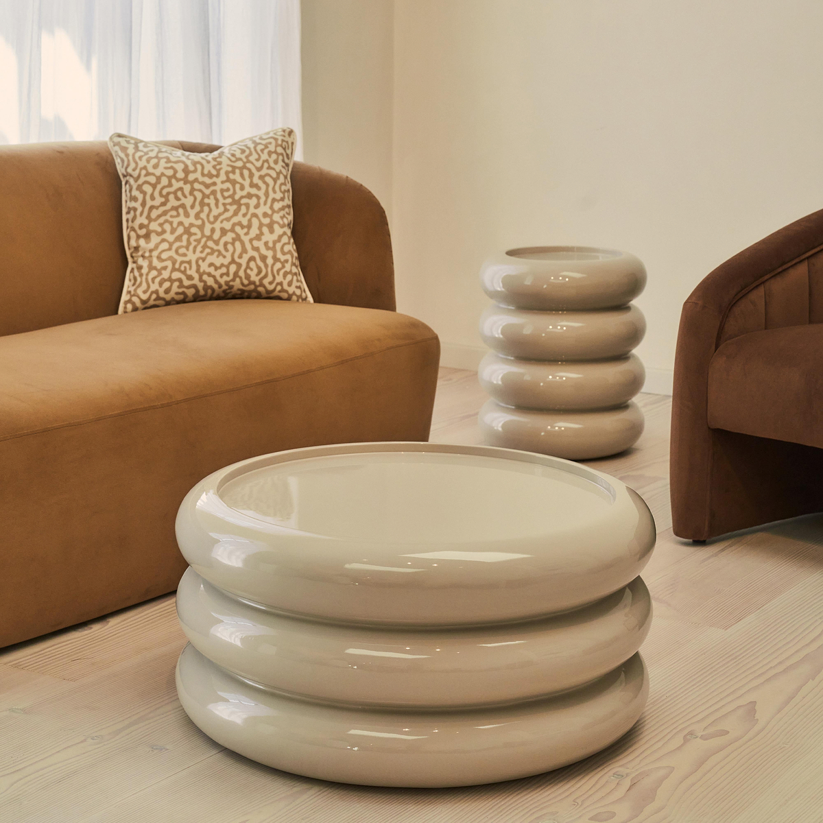 Compton - High Gloss Ivory Round Coffee Table