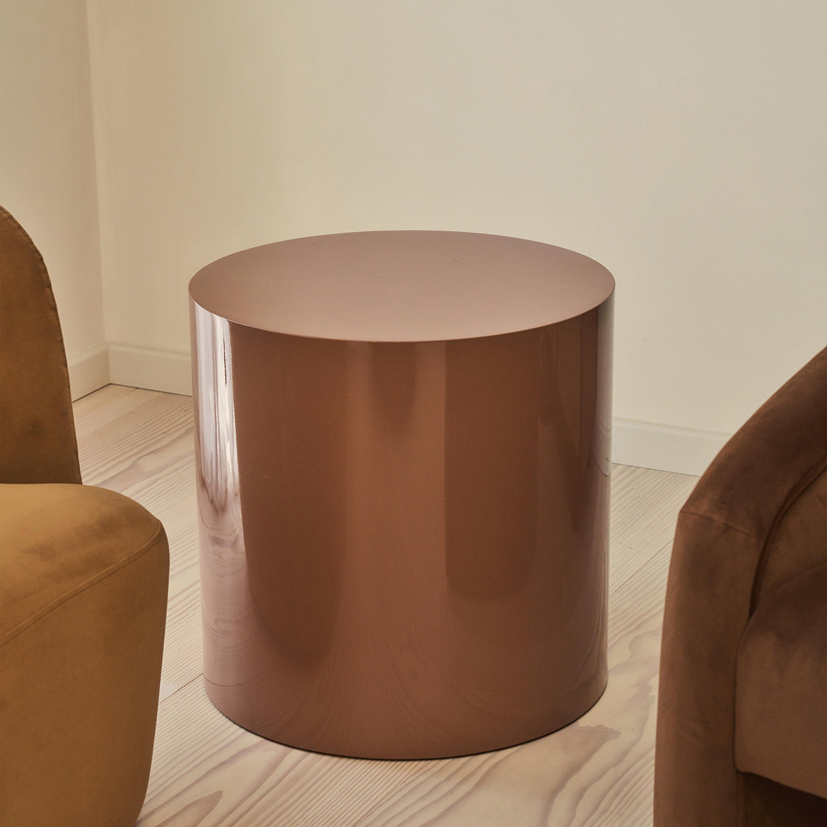 Rivington - High Gloss Mocha Round Side Table