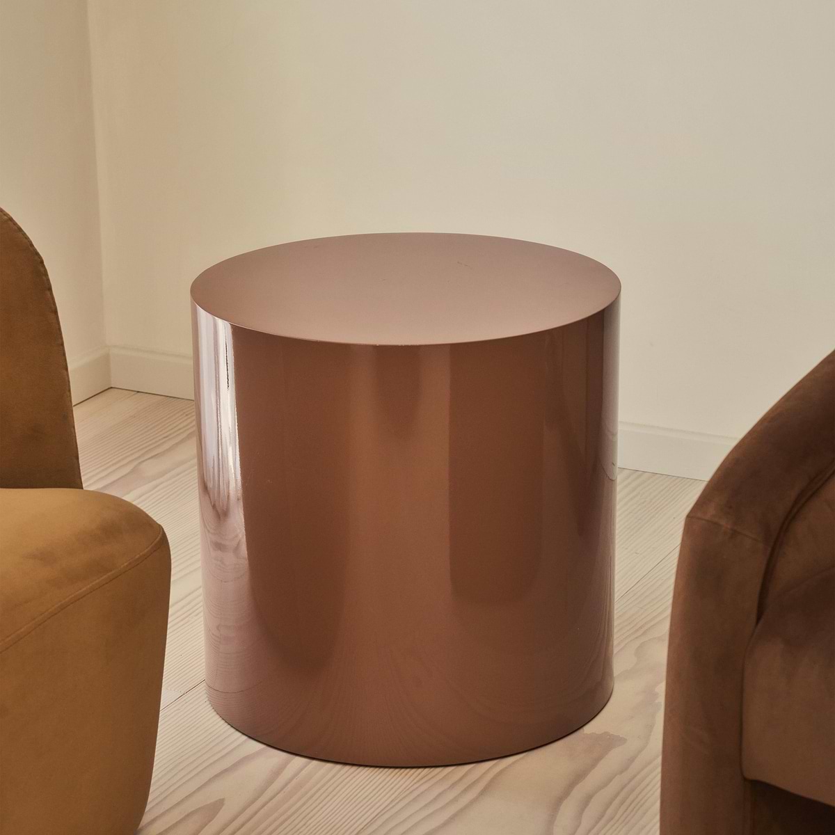 Rivington - High Gloss Mocha Round Side Table