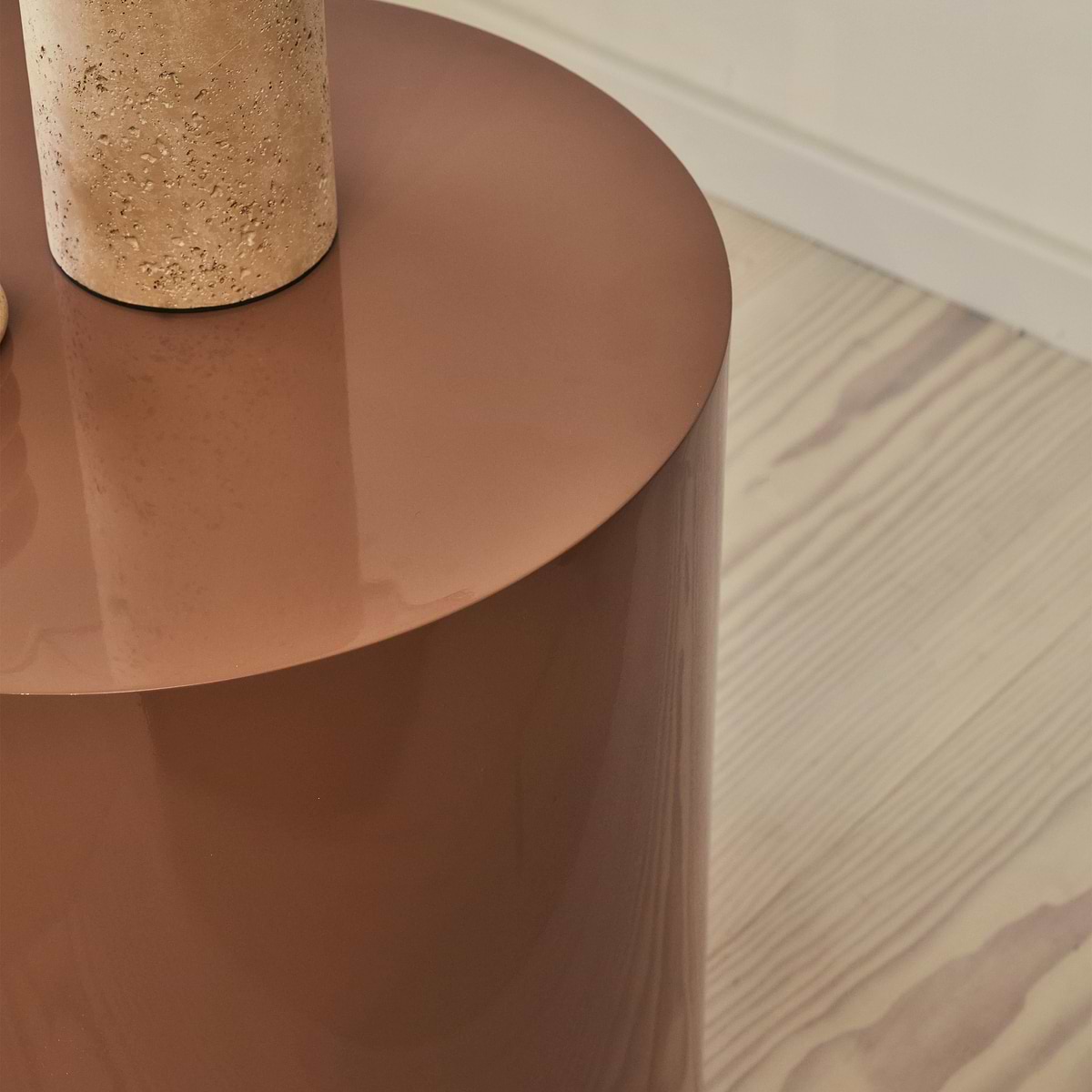 Rivington - High Gloss Mocha Round Side Table