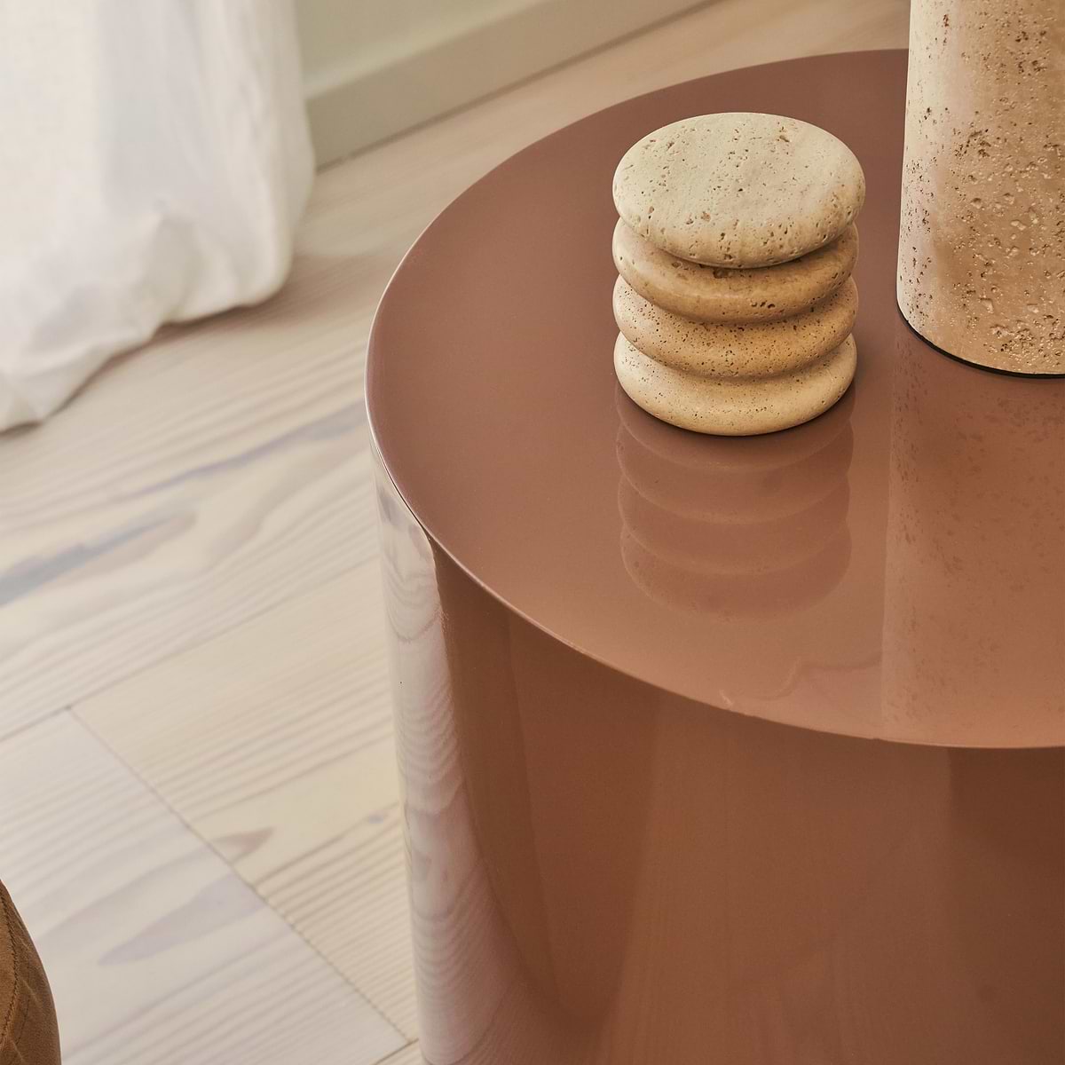 Rivington - High Gloss Mocha Round Side Table
